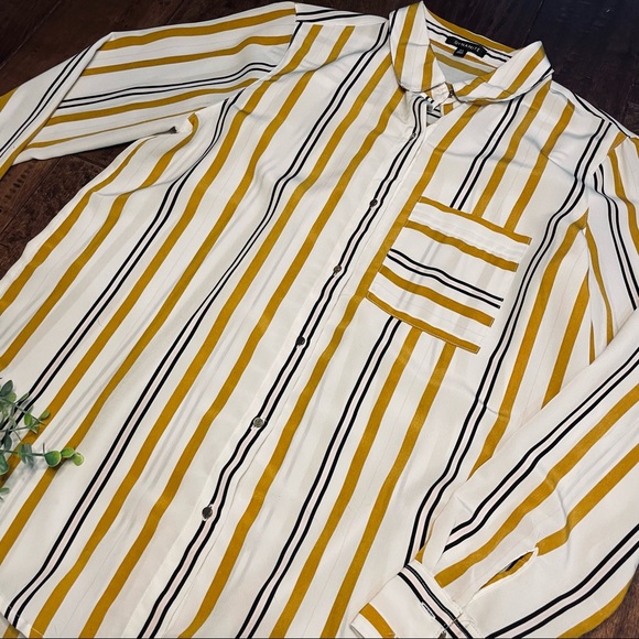 Dynamite Mustard Stripe Blouse - Picture 2 of 7